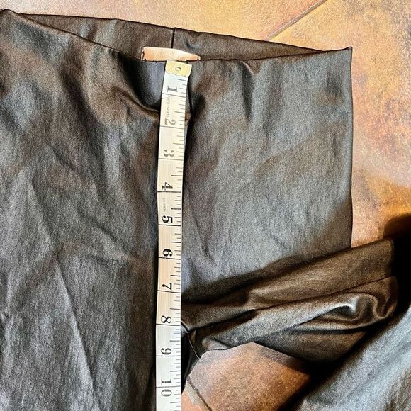 Alter’d State Women’s XS Faux Leather Pull-on Pants - Picture 4 of 11